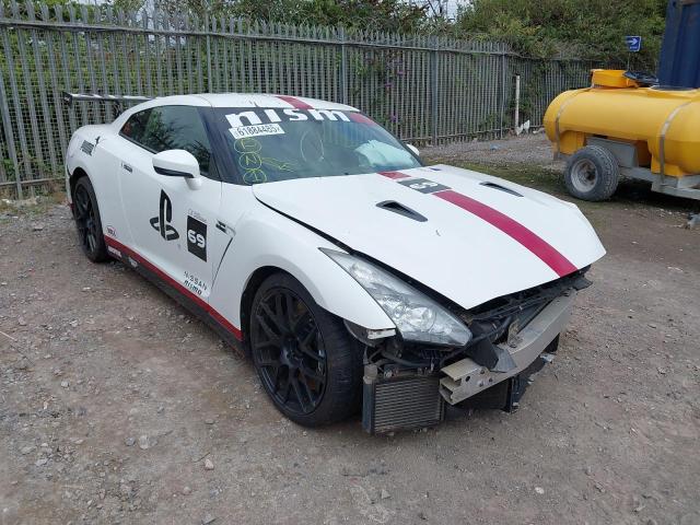 2012 NISSAN GT-R PREMI