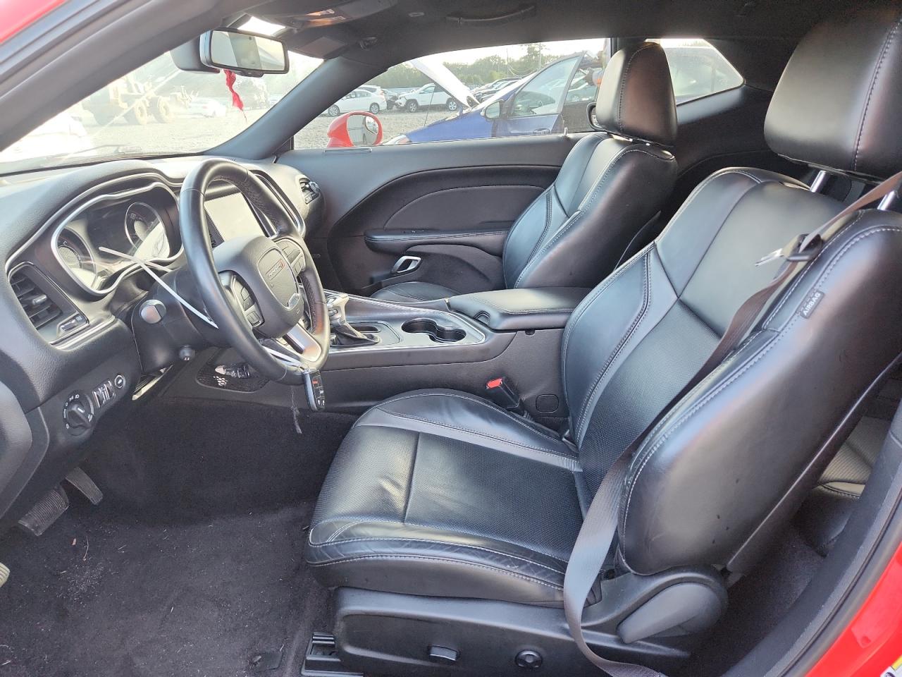 2018 Dodge Challenger Sxt VIN: 2C3CDZAG1JH305753 Lot: 65707635