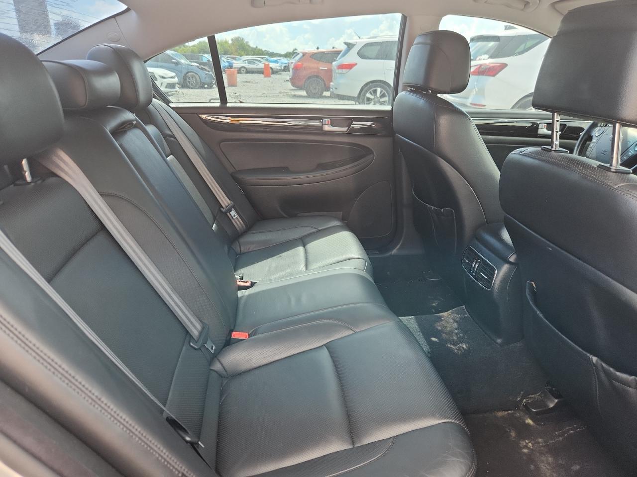 2014 Hyundai Genesis 3.8L VIN: KMHGC4DD0EU264468 Lot: 64642135
