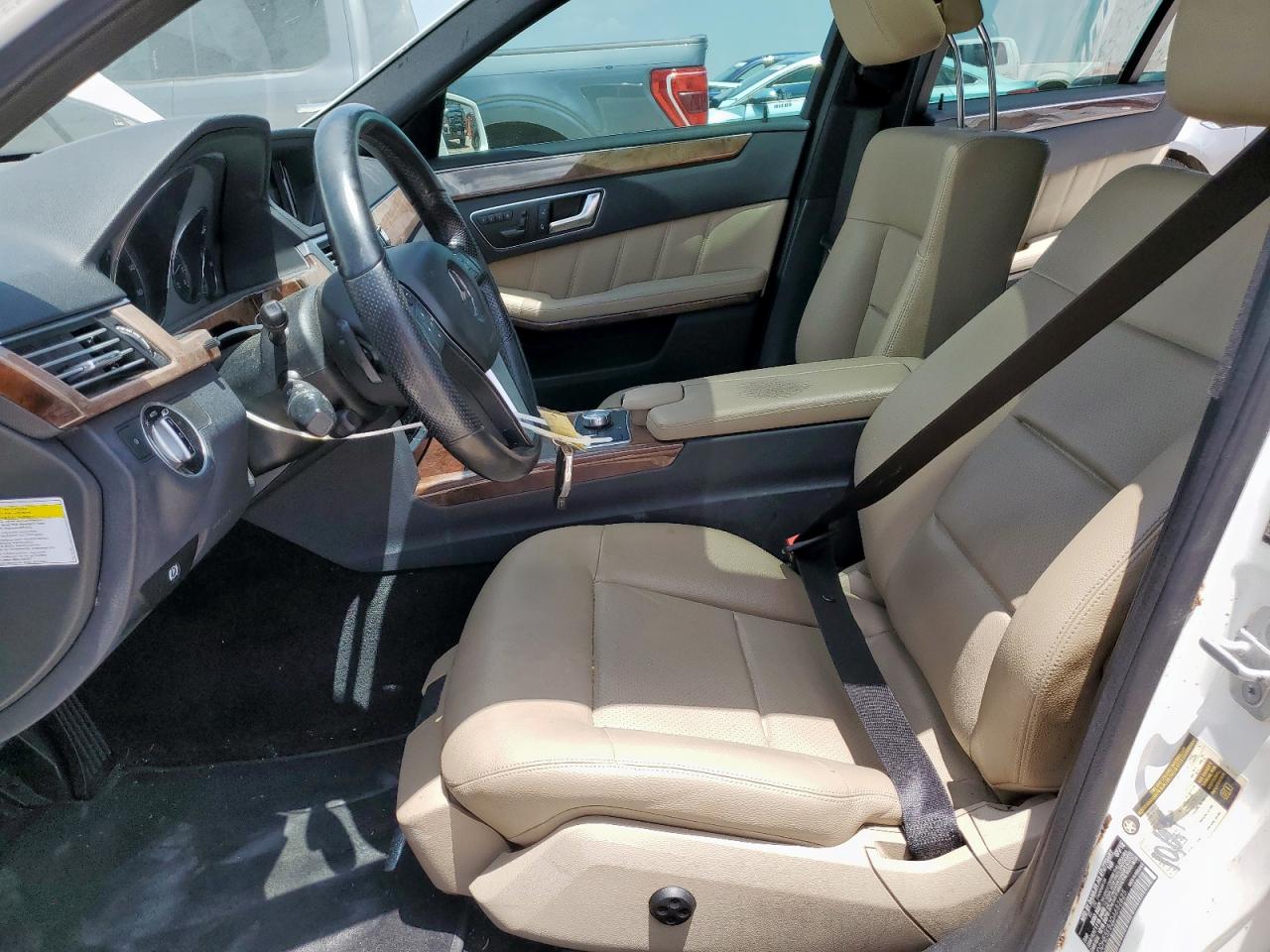 2013 Mercedes-Benz E 350 VIN: WDDHF5KB2DA682625 Lot: 63791535
