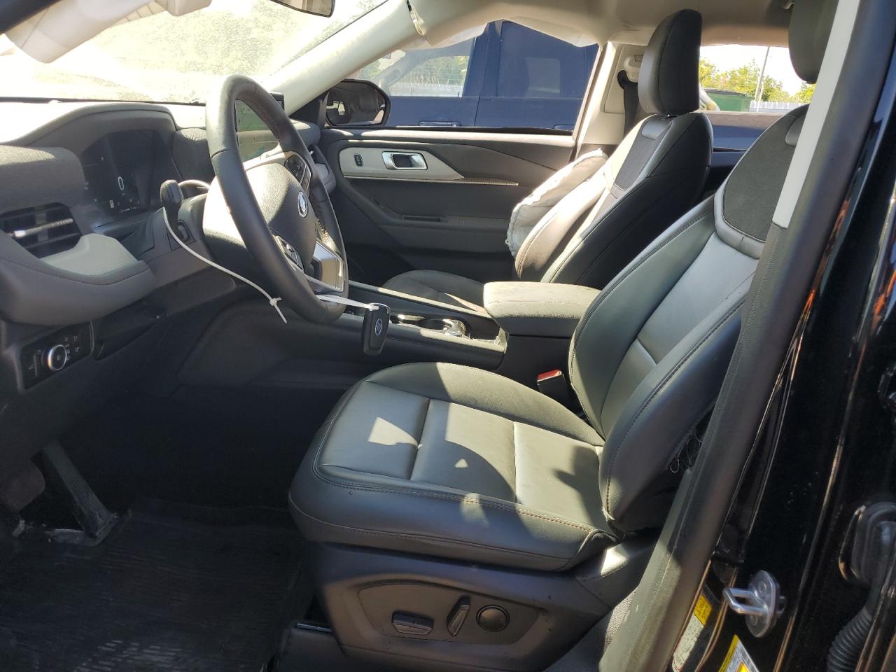 2025 Ford Explorer Active VIN: 1FMUK8DH7SGB18921 Lot: 64944915