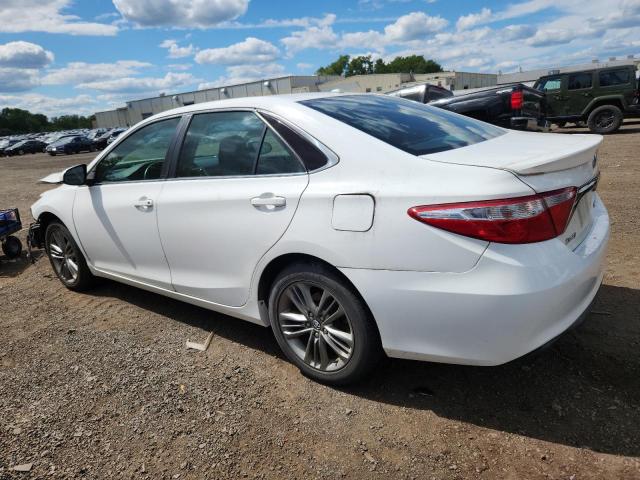  TOYOTA CAMRY 2016 Biały