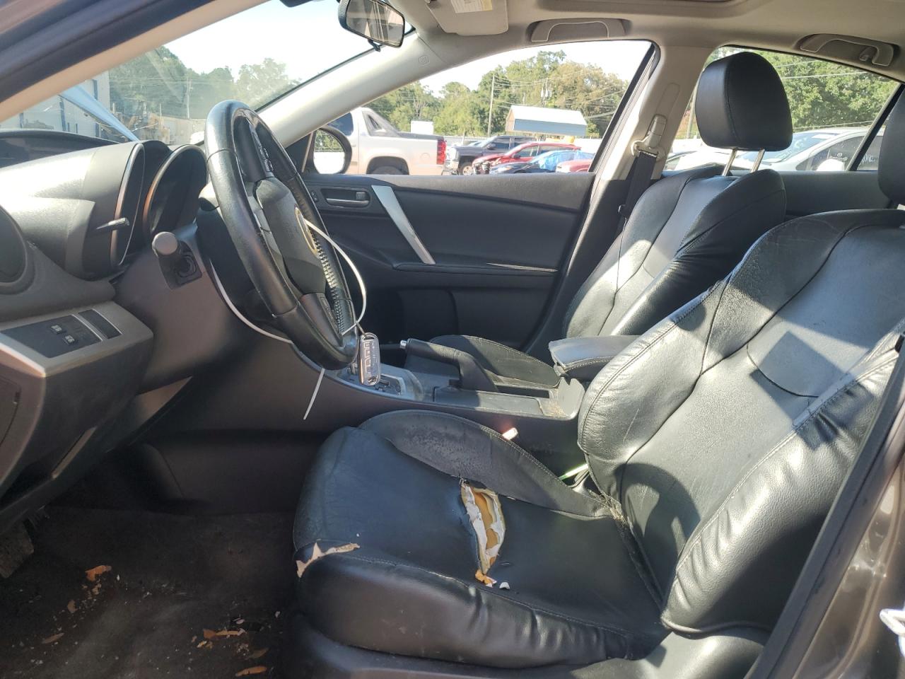 2011 Mazda 3 S VIN: JM1BL1W57B1378032 Lot: 64574405
