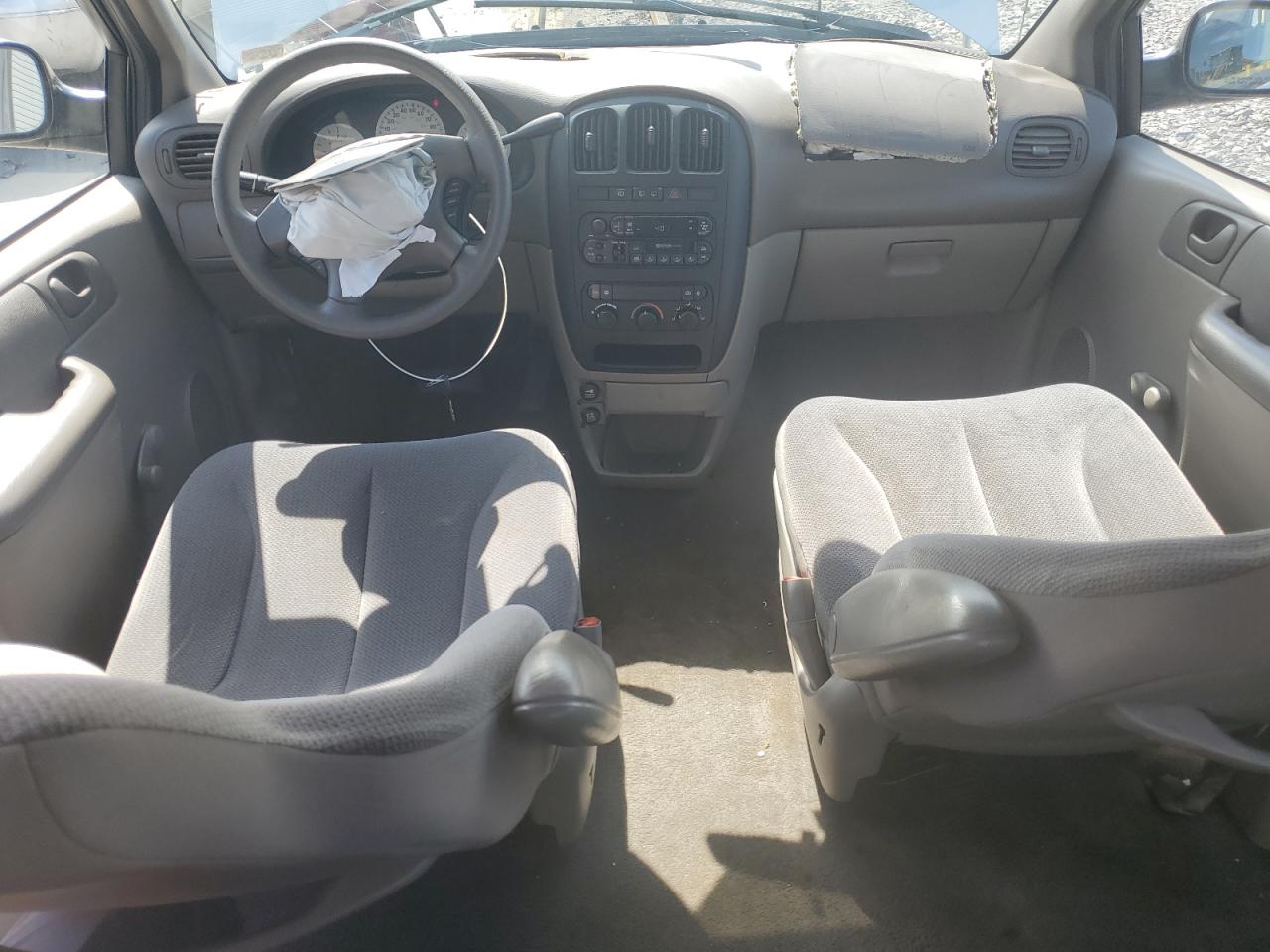 2002 Chrysler Voyager Ec VIN: 1C4GJ15B32B572554 Lot: 62387045