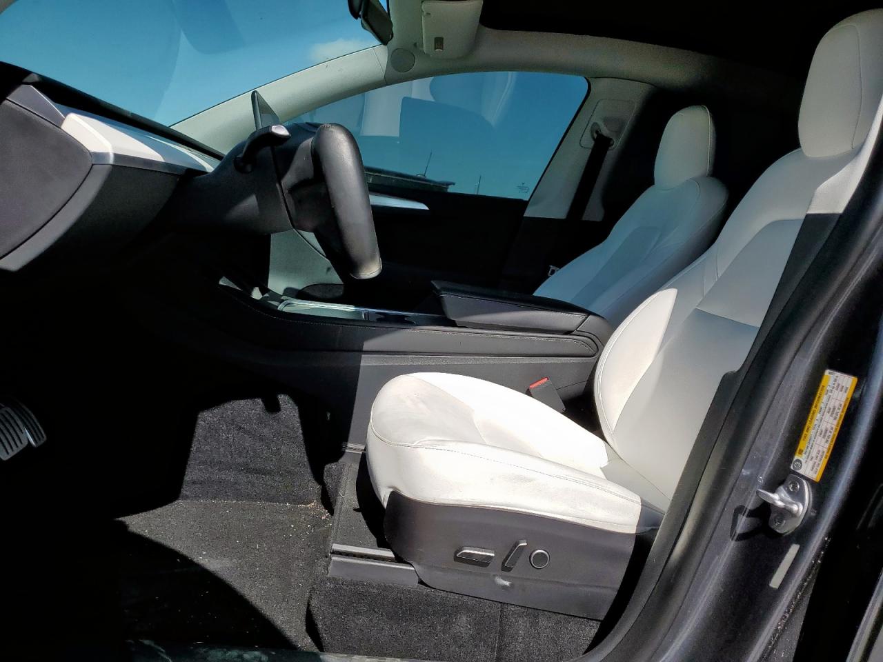 2023 Tesla Model Y VIN: 7SAYGDEF9PF602977 Lot: 63989505