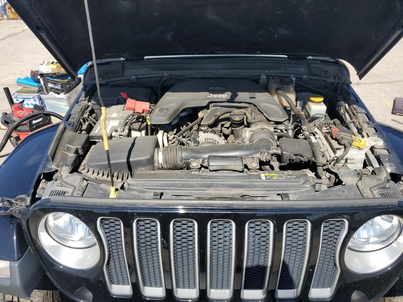 2019 Jeep Wrangler Unlimited Sahara VIN: 1C4HJXEGXKW555777 Lot: 63083565