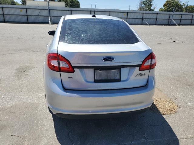  FORD FIESTA 2013 Silver
