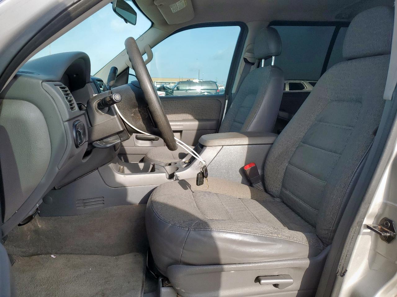 2003 Ford Explorer Xls VIN: 1FMZU62K43ZB15869 Lot: 64329445