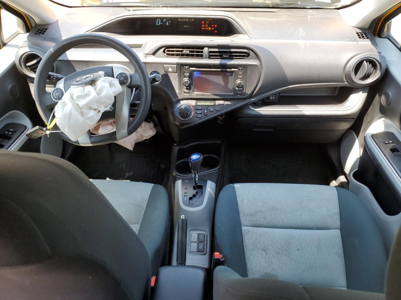 2014 Toyota Prius C VIN: JTDKDTB35E1071413 Lot: 64603585