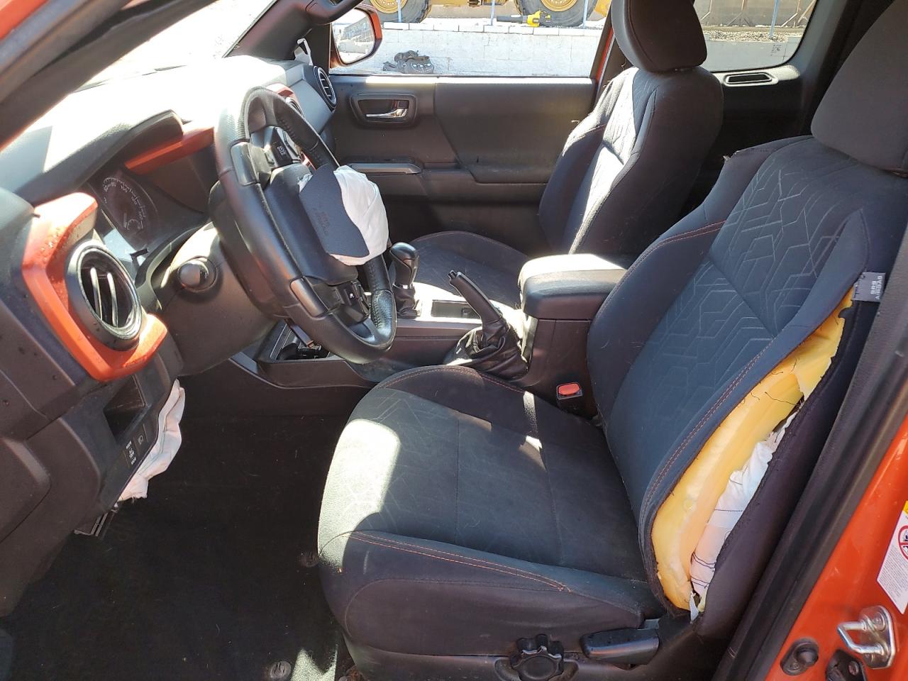 2018 Toyota Tacoma Access Cab VIN: 5TFSZ5AN4JX138400 Lot: 63099445