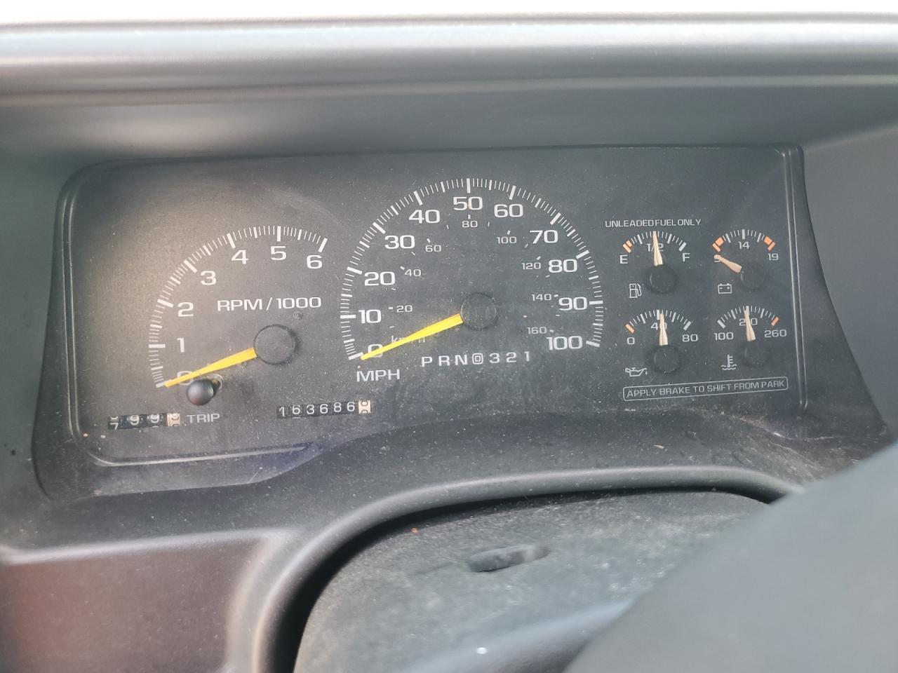 1998 Chevrolet Gmt-400 K1500 VIN: 2GCEK19RXW1261351 Lot: 63277165