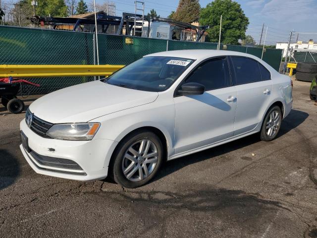Sedans VOLKSWAGEN JETTA 2015 White