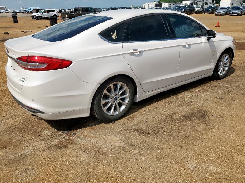 Sedans FORD FUSION 2017 White