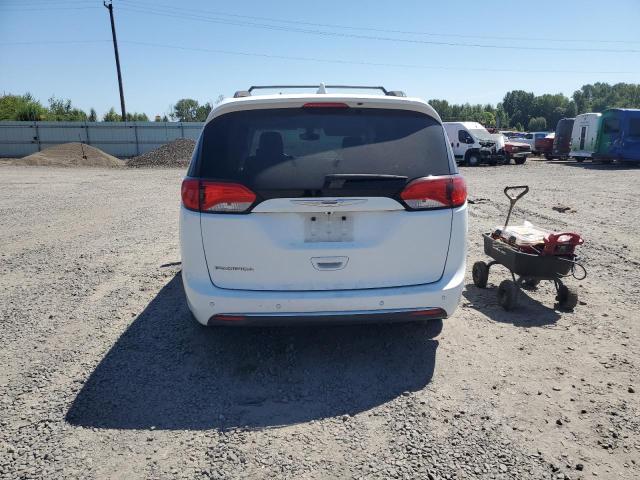 Minivans CHRYSLER PACIFICA 2017 Biały