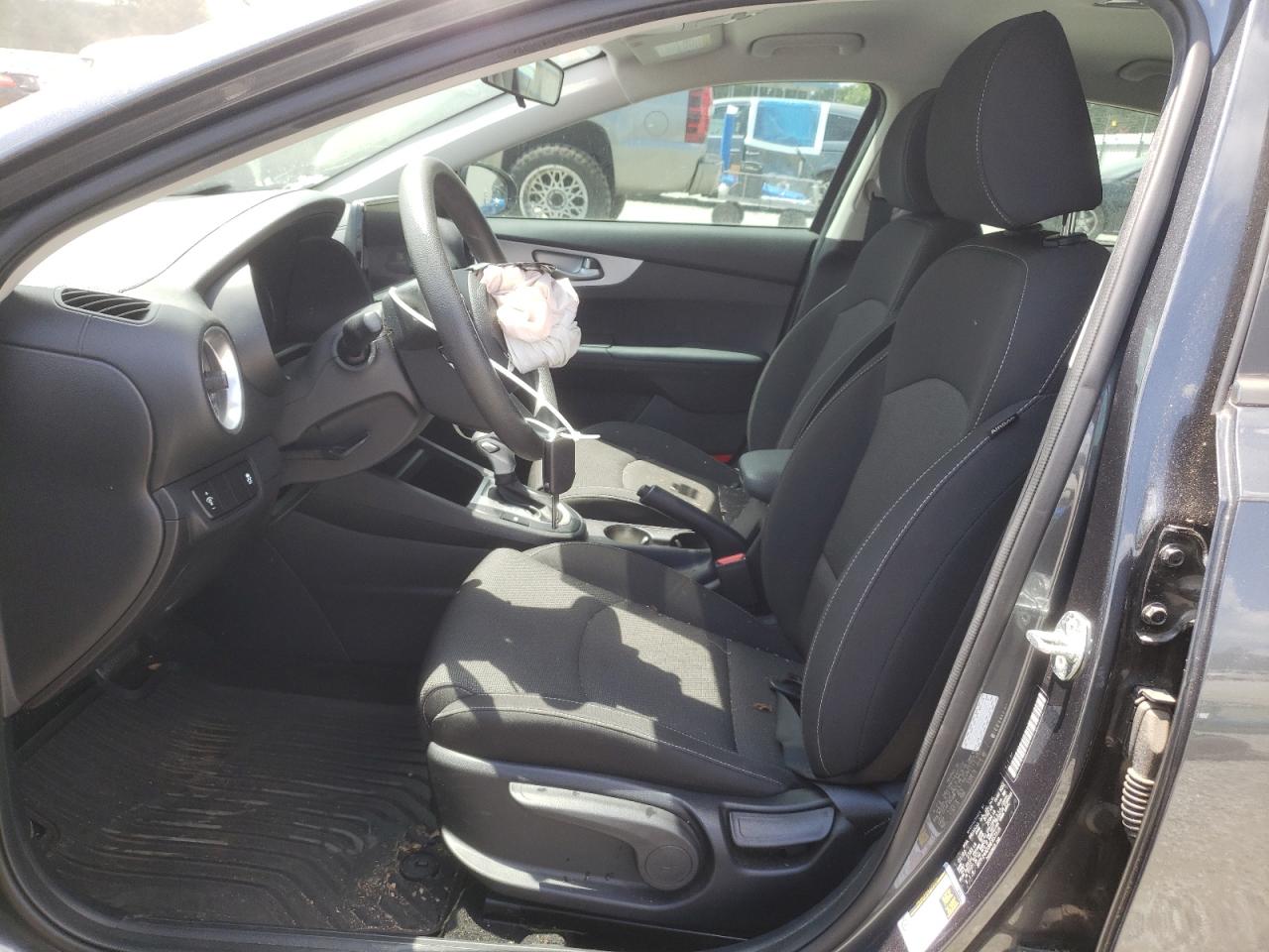 3KPF24AD3NE457316 2022 Kia Forte Fe