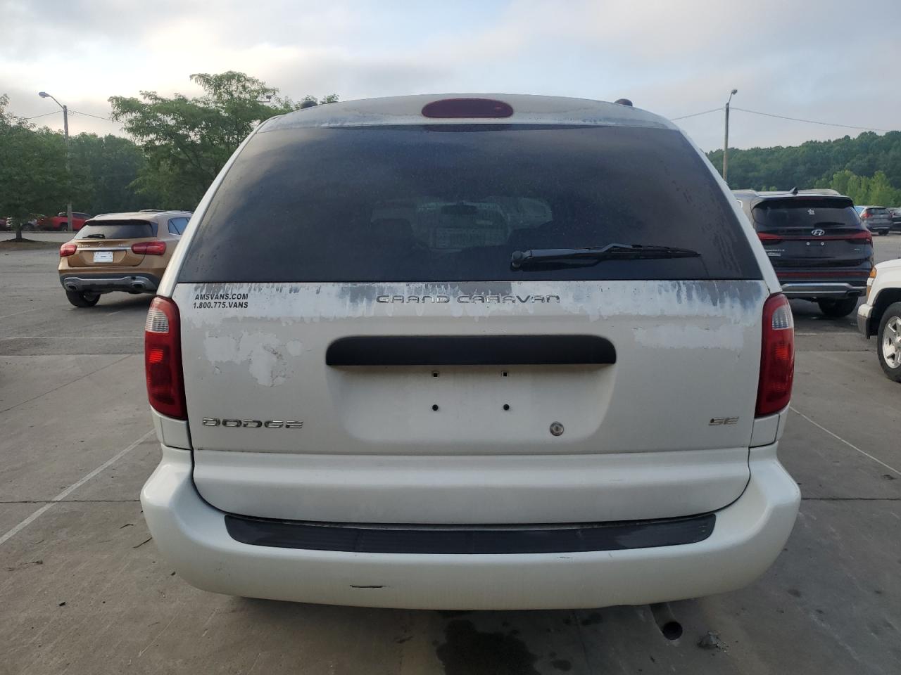 2003 Dodge Grand Caravan Se VIN: 1D4GP24393B155751 Lot: 63988415