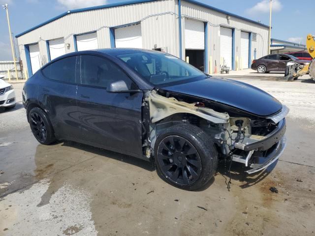  TESLA MODEL Y 2024 Szary