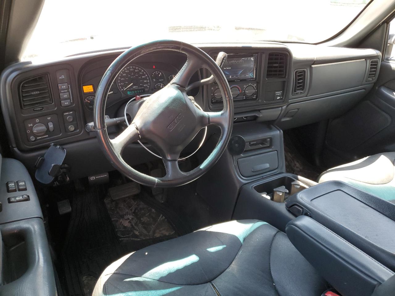 2002 GMC Sierra K2500 Heavy Duty VIN: 1GTHK29132E264792 Lot: 63065015