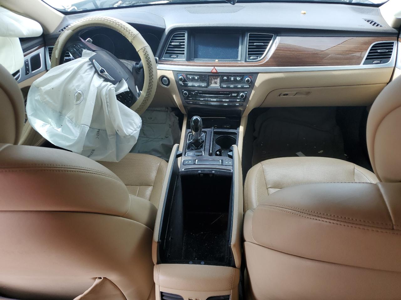 2015 Hyundai Genesis 3.8L VIN: KMHGN4JE4FU031170 Lot: 64741575
