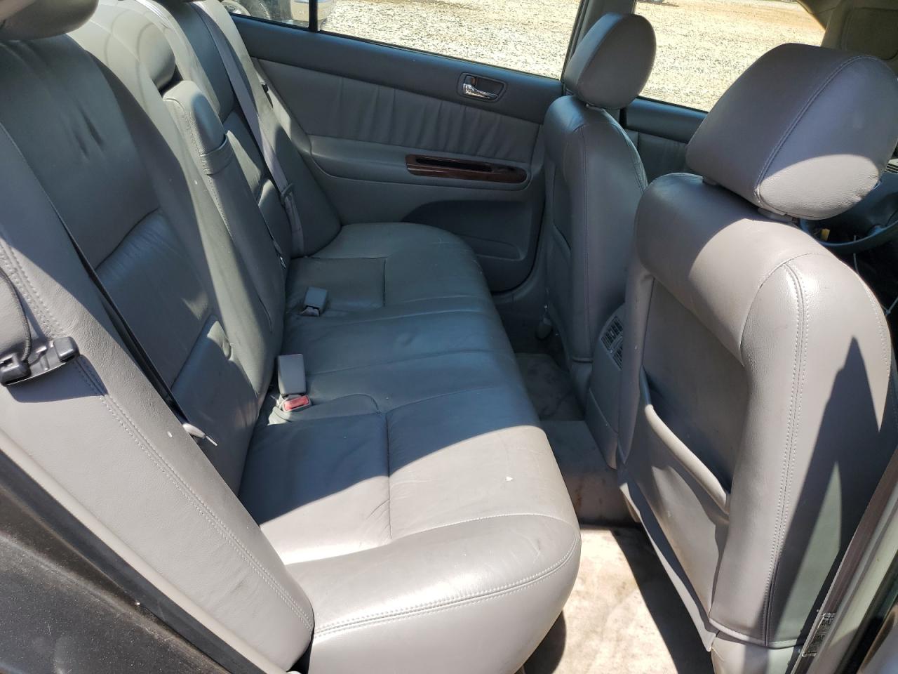 2002 Toyota Camry Le VIN: 4T1BF30K72U513151 Lot: 65325245