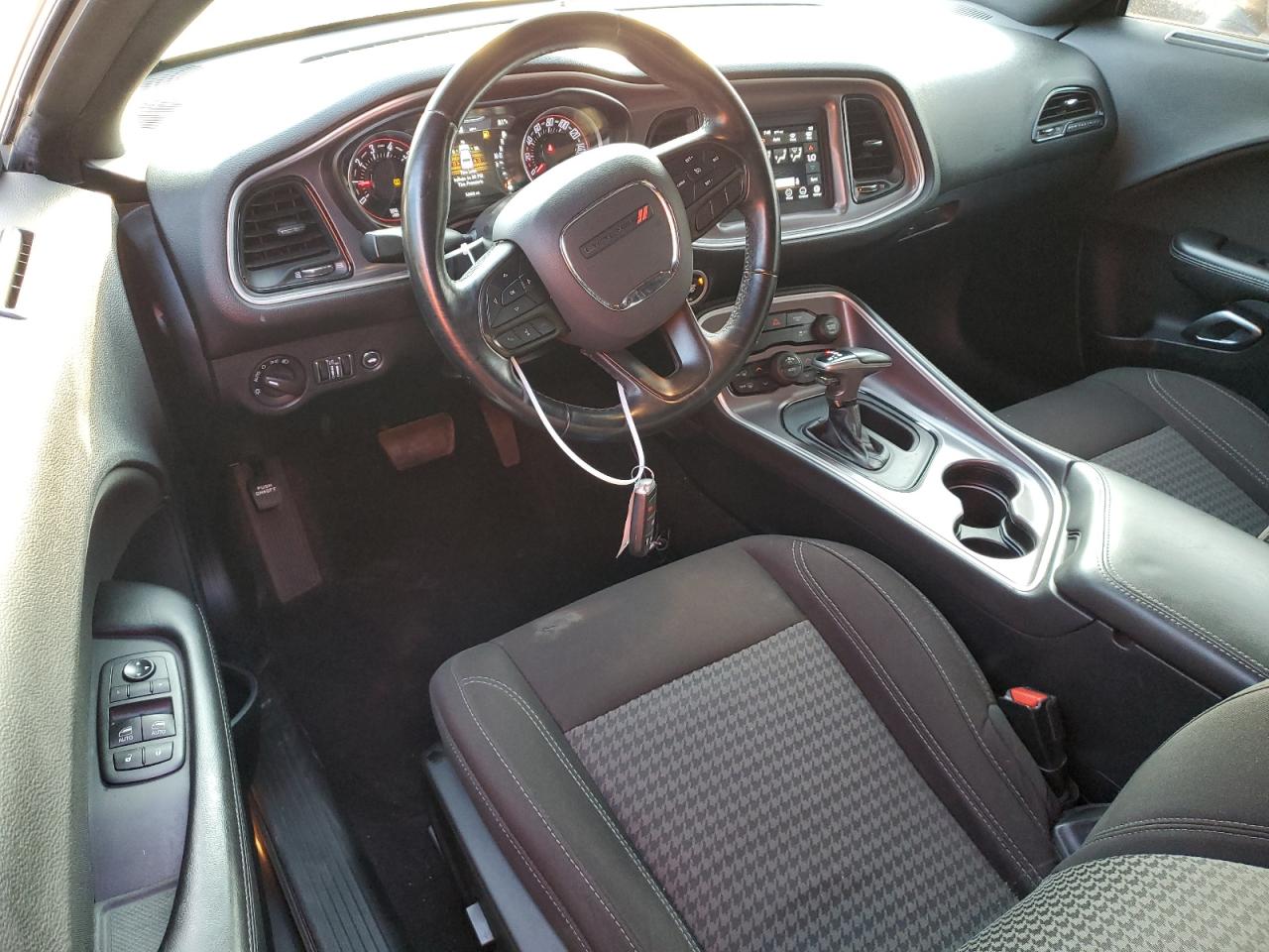 2020 Dodge Challenger Sxt VIN: 2C3CDZGG7LH110752 Lot: 65375025