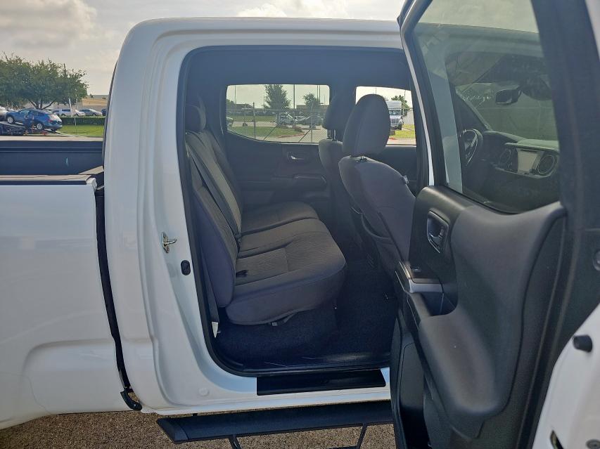  TOYOTA TACOMA 2019 Biały