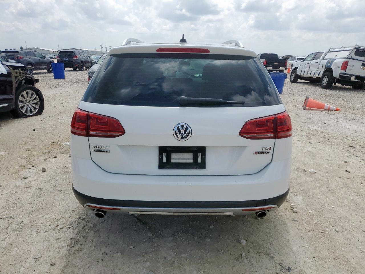2017 Volkswagen Golf Alltrack S VIN: 3VWH17AU1HM532695 Lot: 63595495