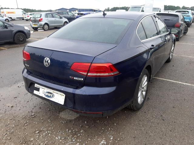 2017 VOLKSWAGEN PASSAT SE