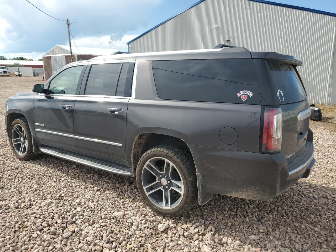 1gks2hkj1hr375267 1GKS2HKJ1HR375267 2017 GMC Yukon Xl Denali