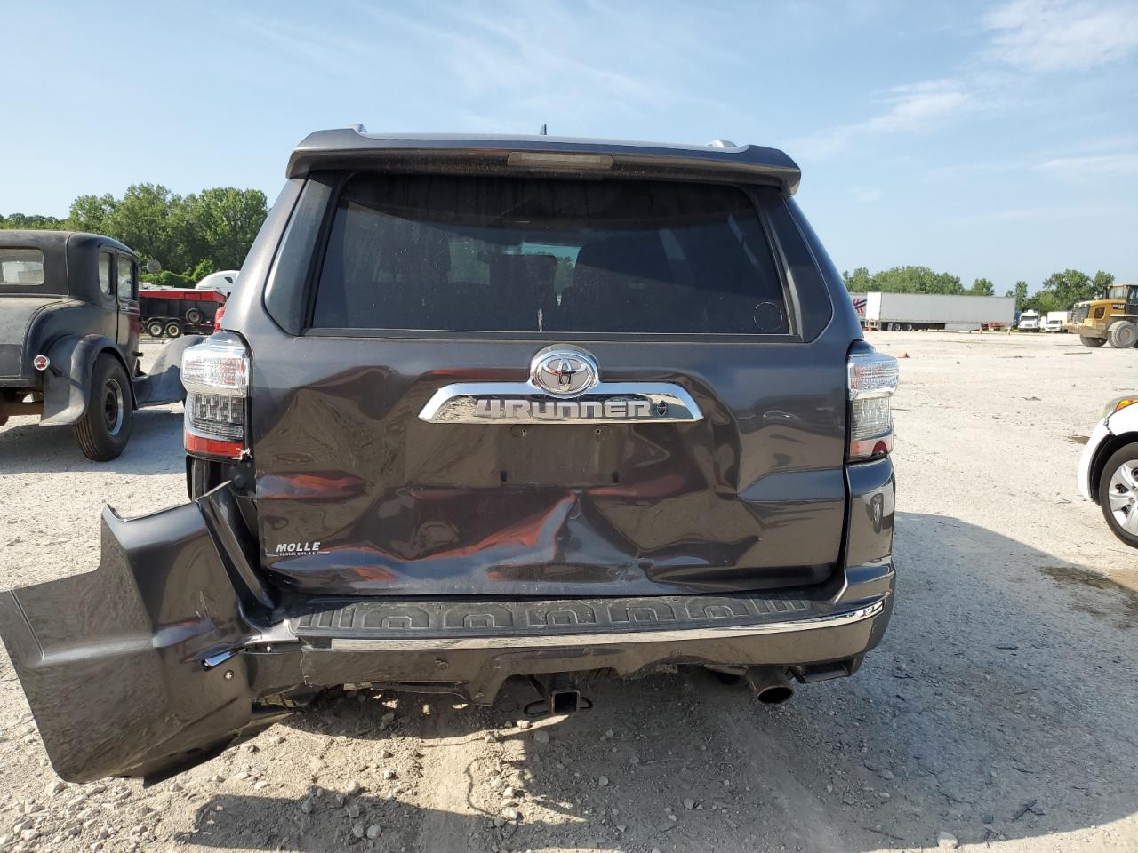 2018 Toyota 4Runner Sr5/Sr5 Premium VIN: JTEBU5JR8J5505792 Lot: 63317385