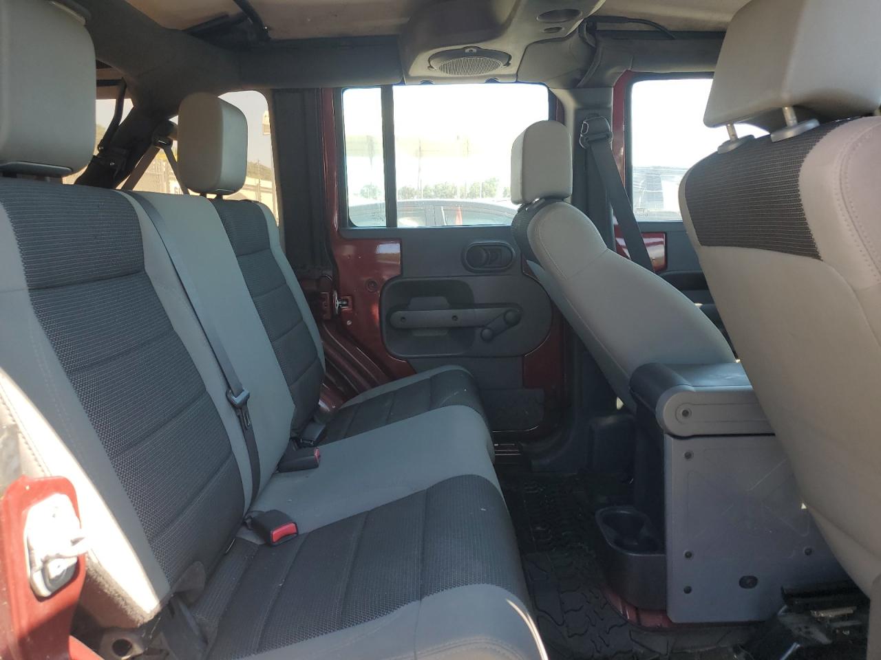 2007 Jeep Wrangler X VIN: 1J4GA39107L228317 Lot: 66748175