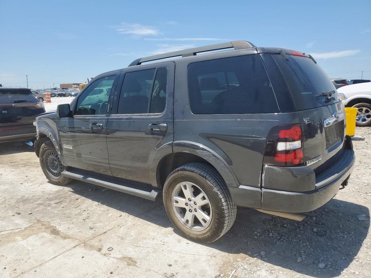1fmeu63e77ub51565 1FMEU63E77UB51565 2007 Ford Explorer Xlt