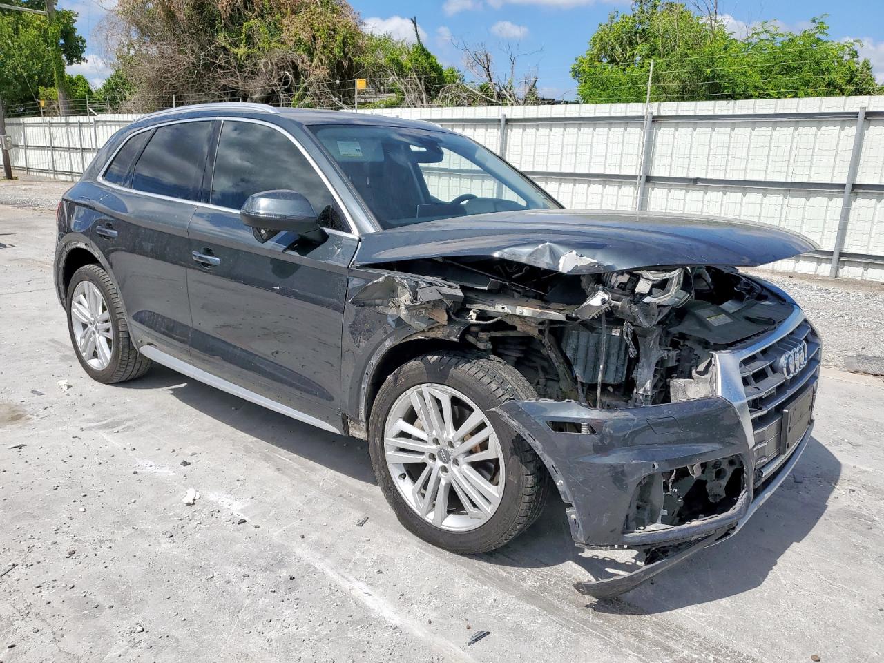 wa1bnafy9j2011379 WA1BNAFY9J2011379 2018 Audi Q5 Premium Plus