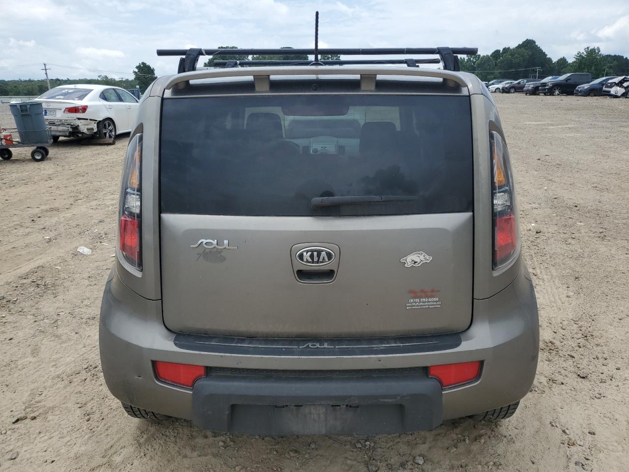 2011 Kia Soul + VIN: KNDJT2A23B7202462 Lot: 63831825