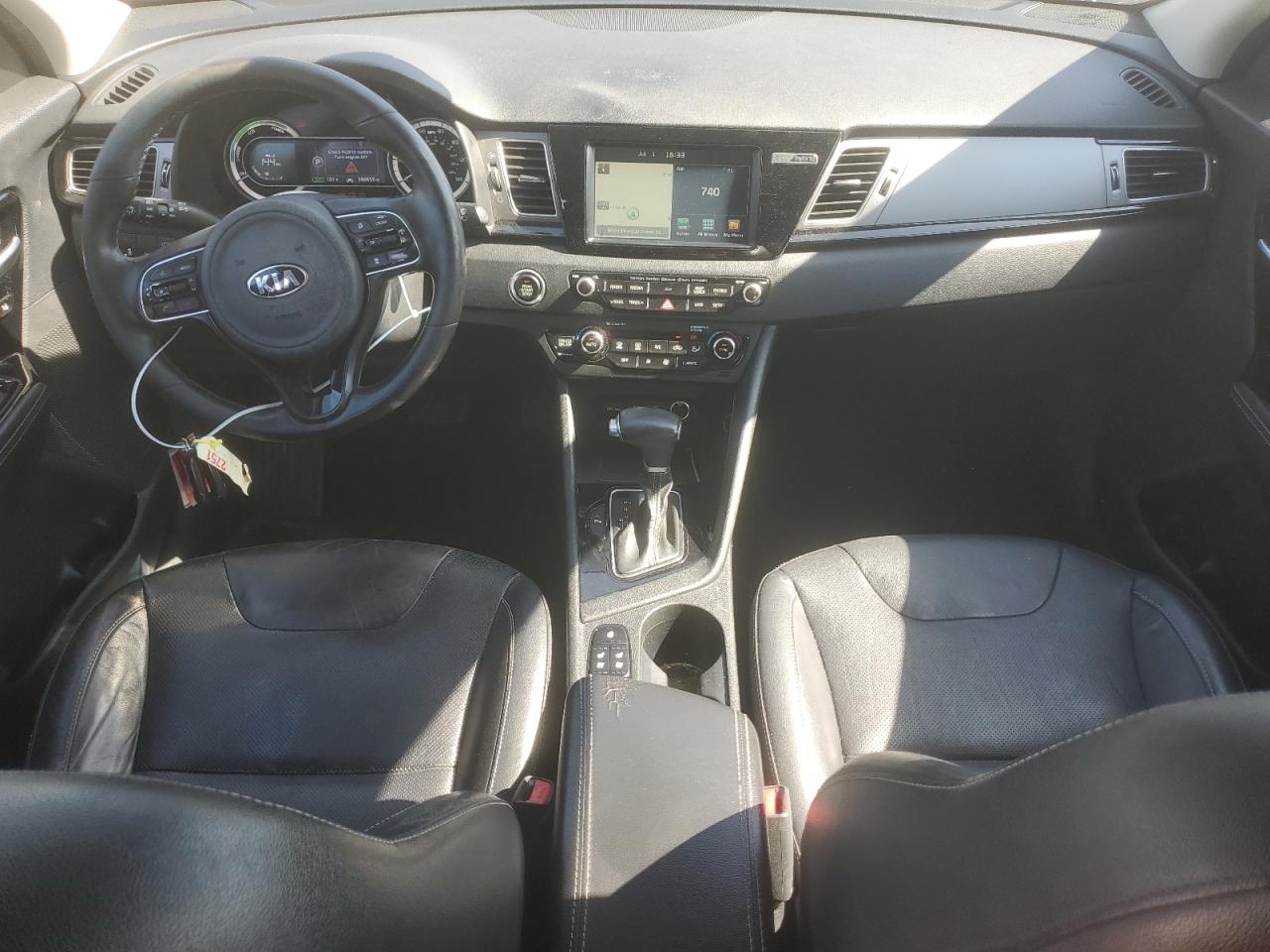 2018 Kia Niro Touring VIN: KNDCE3LC9J5126903 Lot: 62739375