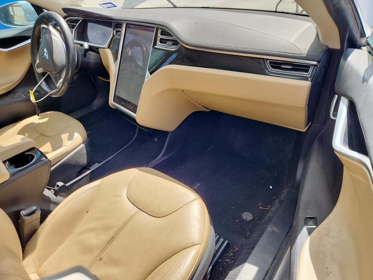 2013 Tesla Model S VIN: 5YJSA1CG5DFP03704 Lot: 65143565