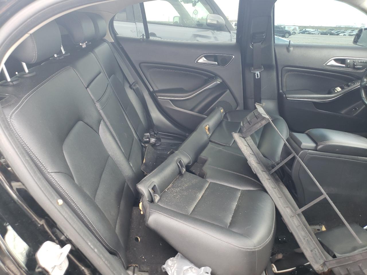 wdctg4eb0fj137088 WDCTG4EB0FJ137088 2015 Mercedes-Benz Gla 250