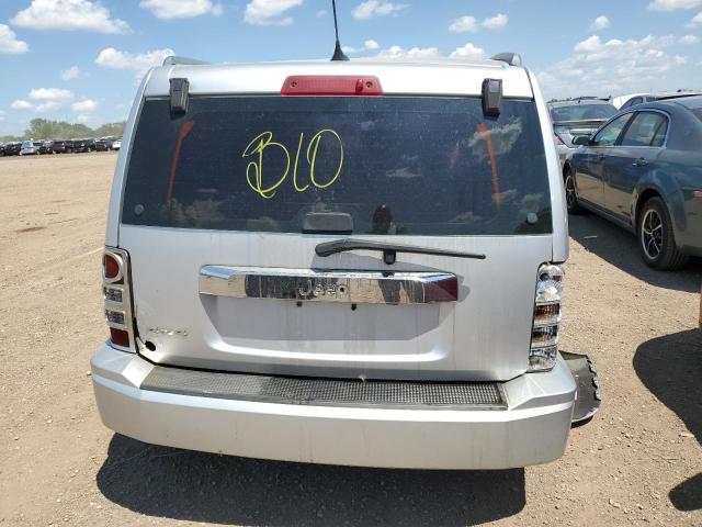  JEEP LIBERTY 2012 Srebrny