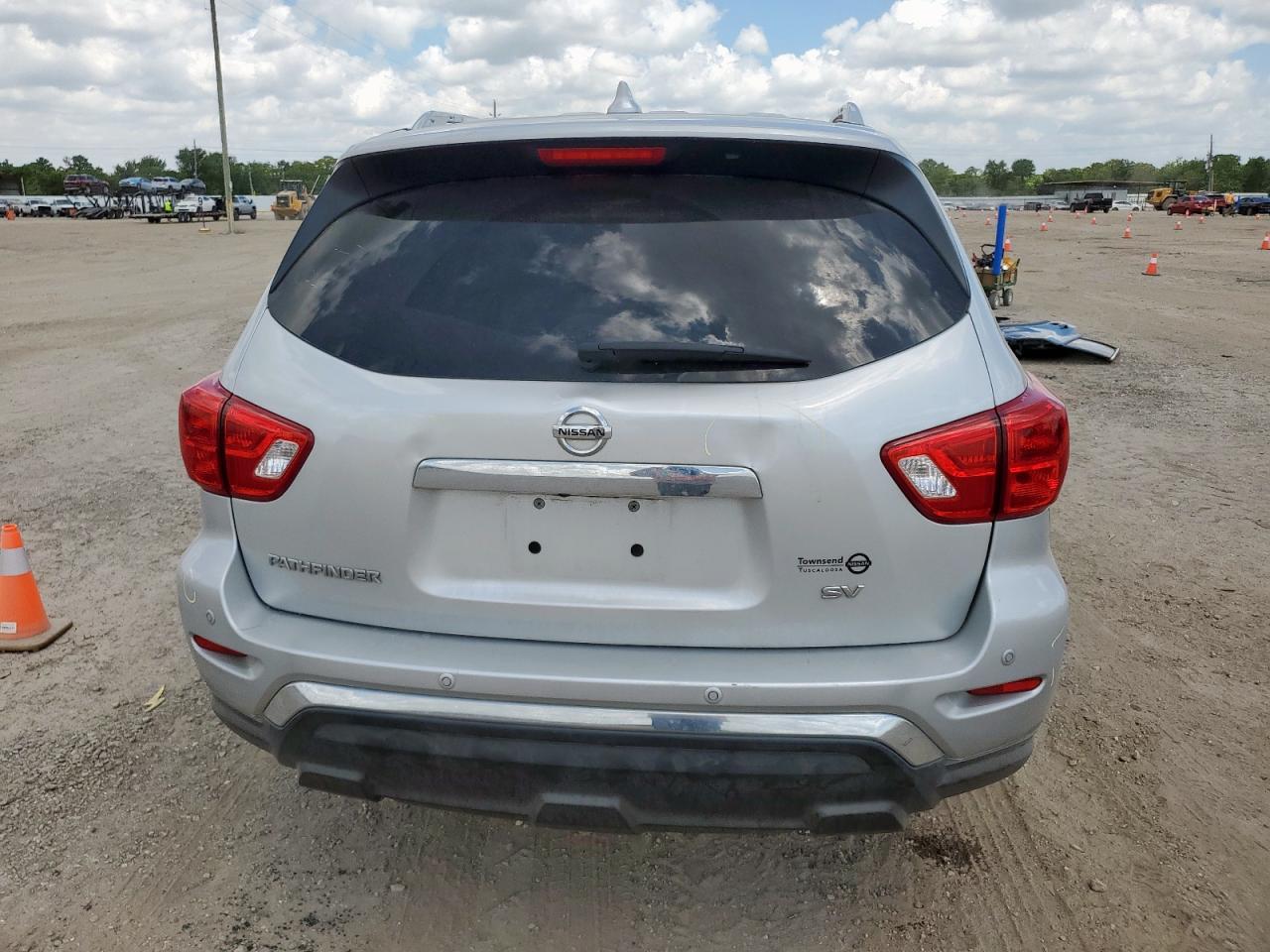 5n1dr2bn2lc613666 5N1DR2BN2LC613666 2020 Nissan Pathfinder Sv