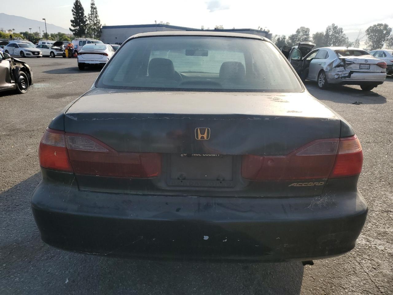 1998 Honda Accord Lx VIN: 1HGCG5645WA150187 Lot: 65511215