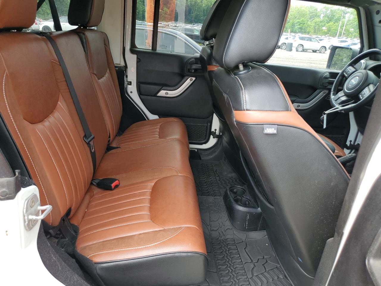 2014 Jeep Wrangler Unlimited Rubicon VIN: 1C4HJWFG4EL114743 Lot: 61397575