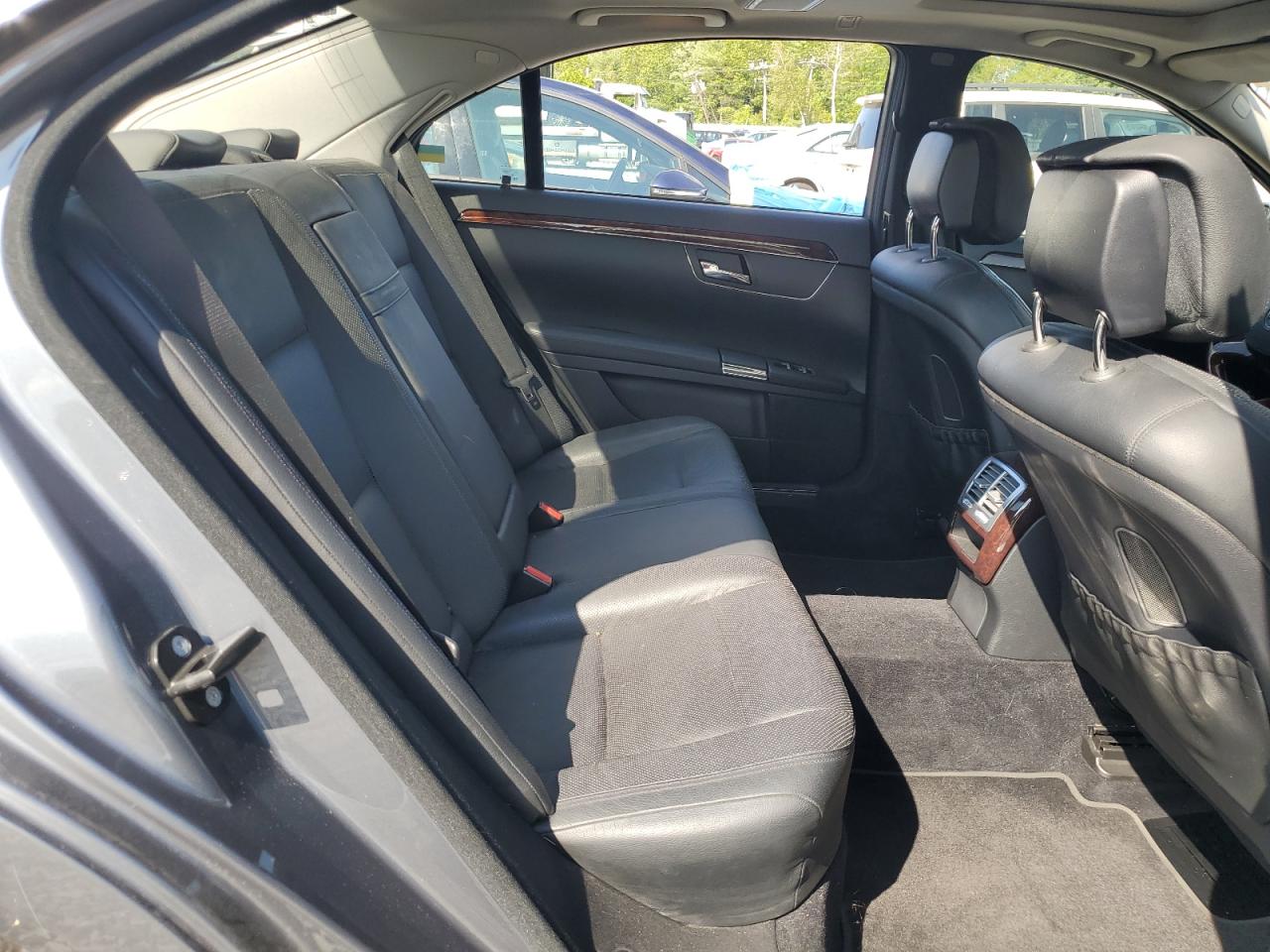 2010 Mercedes-Benz S 550 4Matic VIN: WDDNG8GB5AA309990 Lot: 63498795