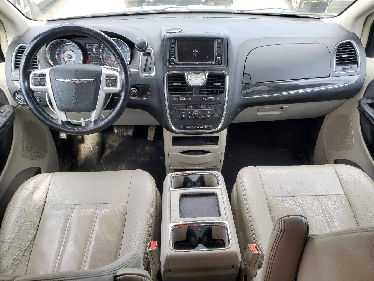 2015 Chrysler Town & Country Touring VIN: 2C4RC1BG7FR596110 Lot: 64843075