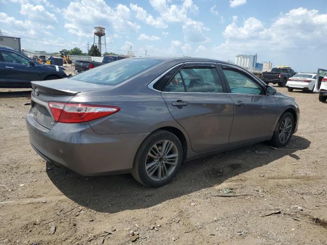 Sedans TOYOTA CAMRY 2015 Szary