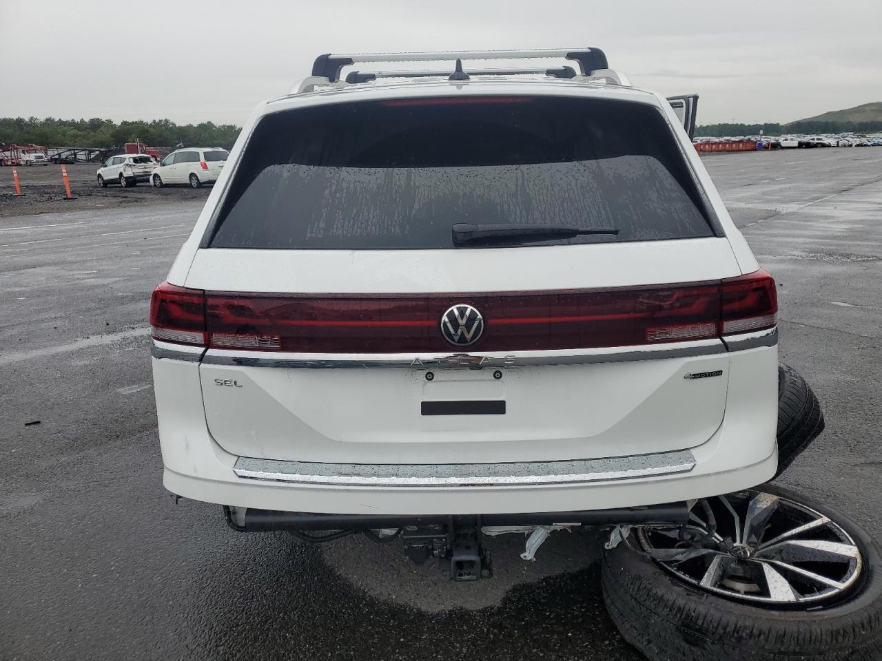 2024 Volkswagen Atlas Sel Premium R-Line VIN: 1V2FR2CAXRC529238 Lot: 62569785