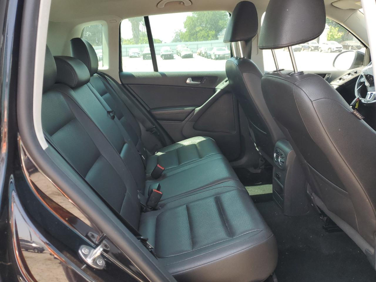 2014 Volkswagen Tiguan S VIN: WVGAV3AX6EW598937 Lot: 64850365