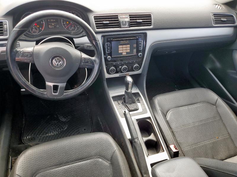  VOLKSWAGEN PASSAT 2012 Srebrny