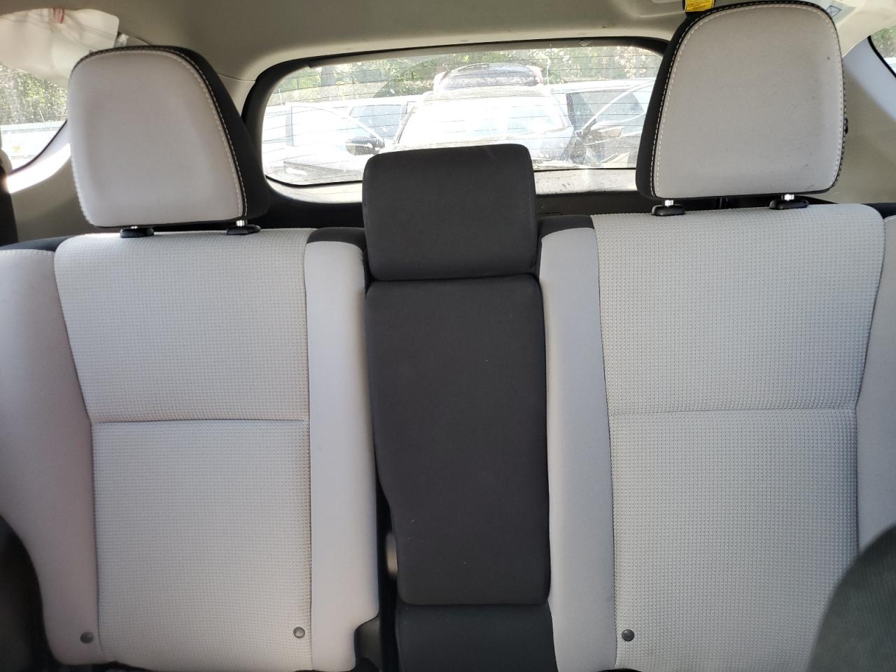 2017 Toyota Rav4 Xle VIN: 2T3RFREV2HW666654 Lot: 63530955