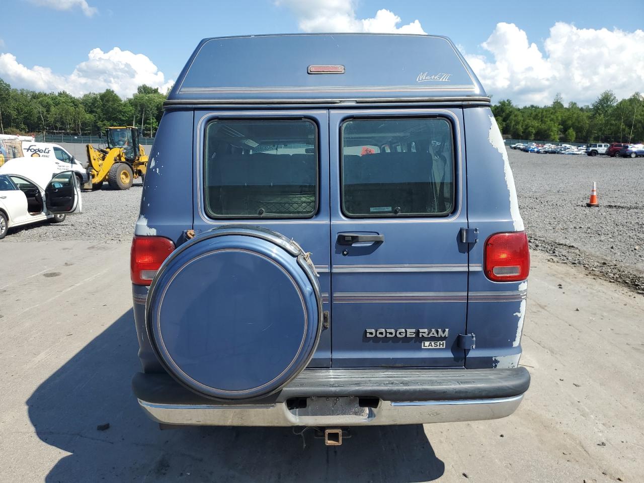 1994 Dodge Ram Van B250 VIN: 2B6HB21Y0RK105747 Lot: 64283805
