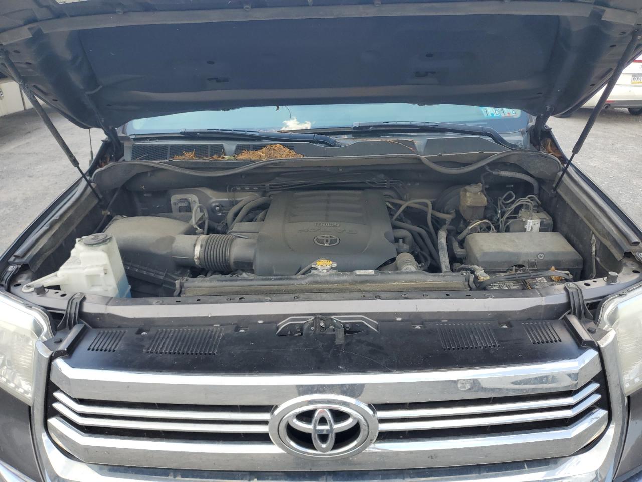 2017 Toyota Tundra Double Cab Sr VIN: 5TFUY5F11HX621970 Lot: 63328315